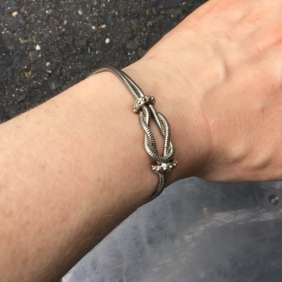 LOFT Magnetic necklace & bracelets set OS - Picture 3 of 12